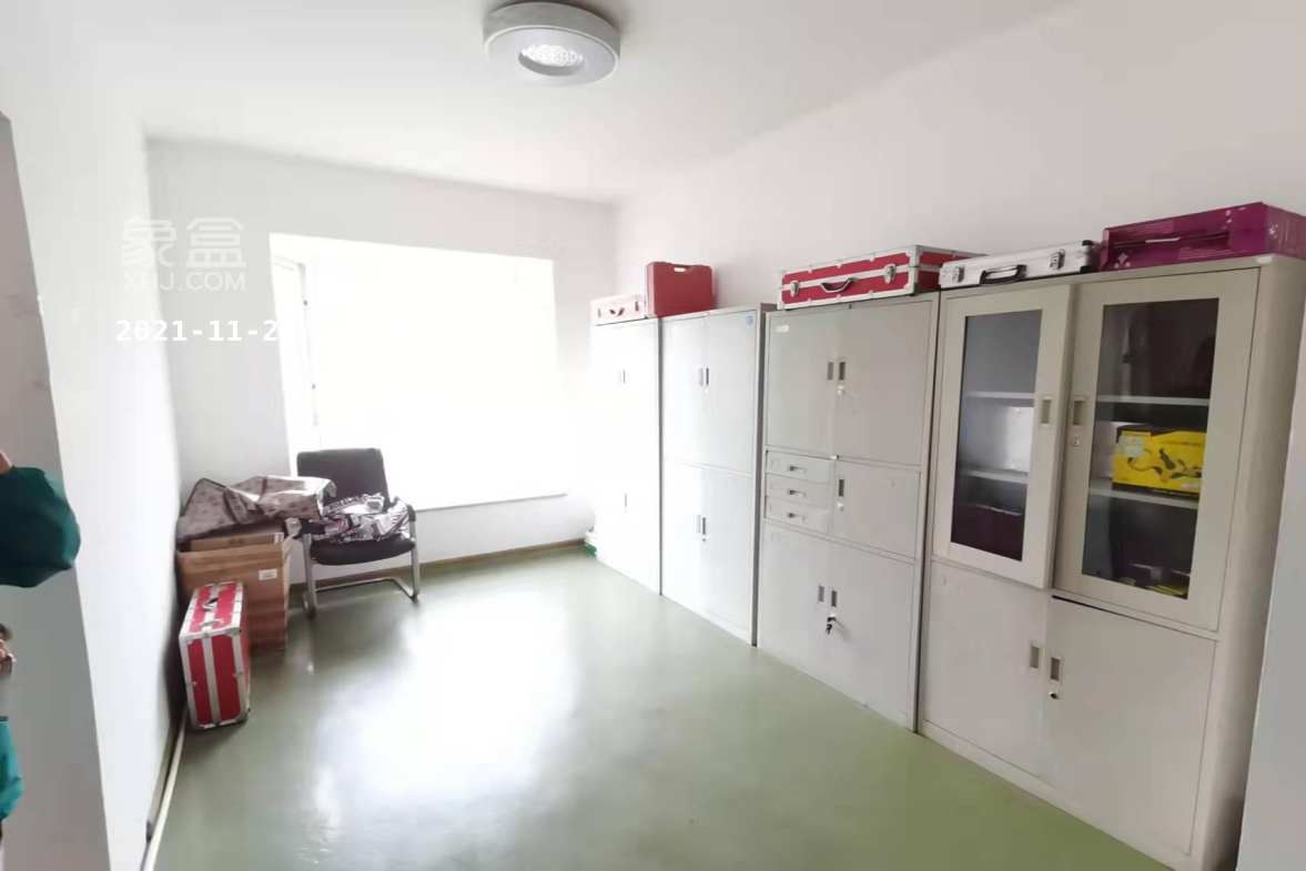 左岸春天 6室2厅1卫 4200.0元/月 左岸春天 6室2厅1卫 4200.0元/月室内图