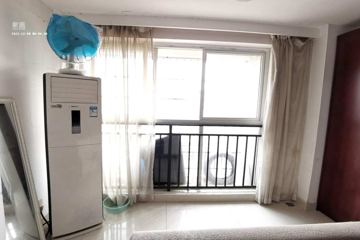 上河国际C区 3室2厅1卫 2600.0元/月 上河国际C区 3室2厅1卫 2600.0元/月室内图