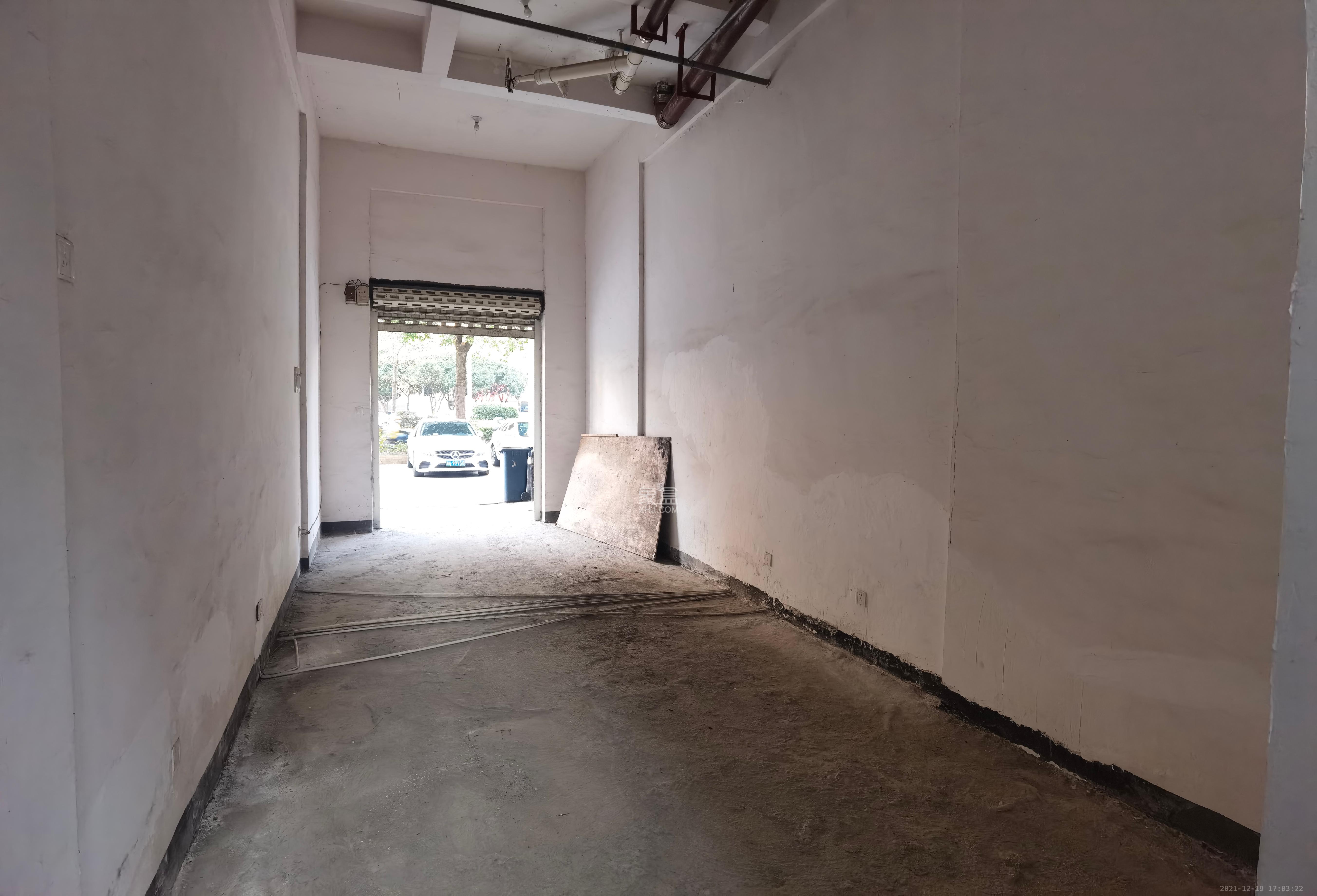 天骄福邸   37.0㎡      2600.0元/月室内图