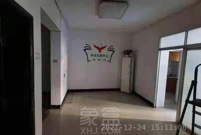 宋家桥晏家湾  3室2厅2卫    1500.0元/月室内图1