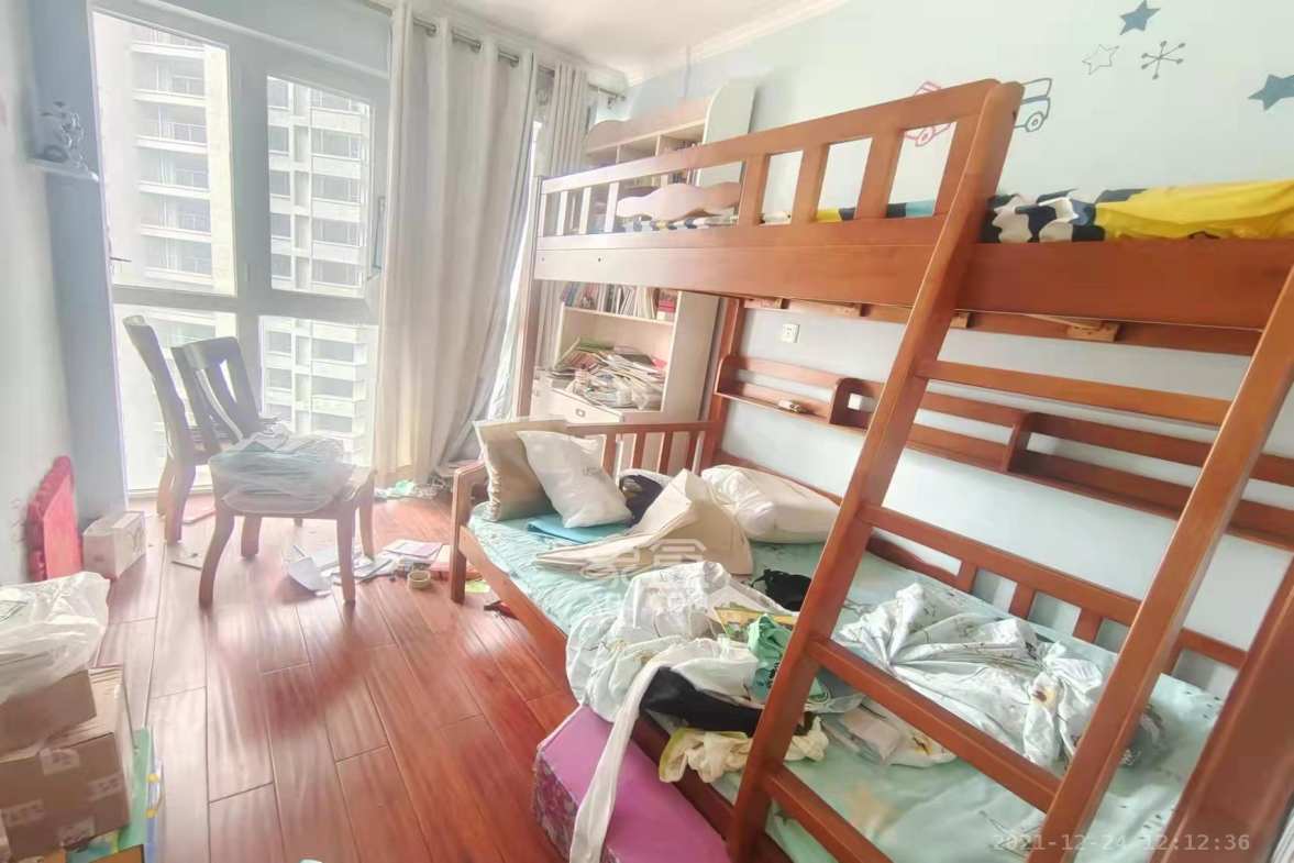 江山如画  3室1厅1卫    2800.0元/月室内图