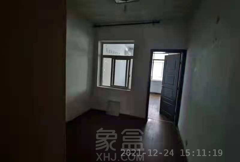 宋家桥晏家湾  3室2厅2卫    1500.0元/月室内图