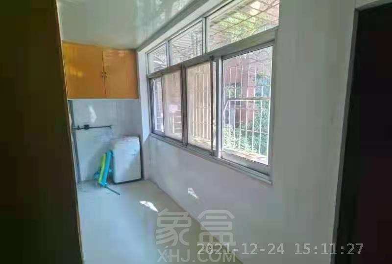 宋家桥晏家湾  3室2厅2卫    1500.0元/月室内图