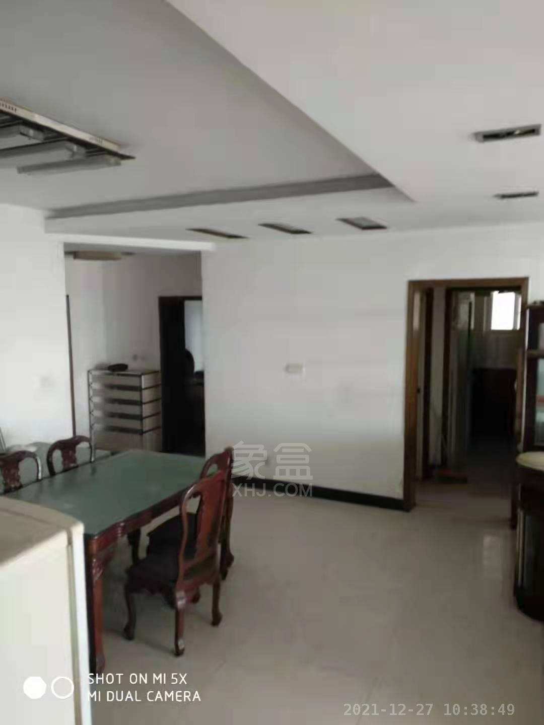 广汇商业广场  4室2厅2卫   2500.00元/月 广汇商业广场  4室2厅2卫   2500.00元/月室内图