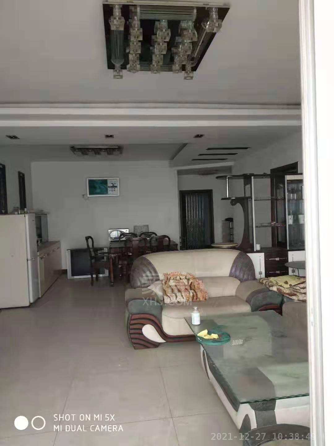 广汇商业广场  4室2厅2卫   2500.00元/月 广汇商业广场  4室2厅2卫   2500.00元/月室内图