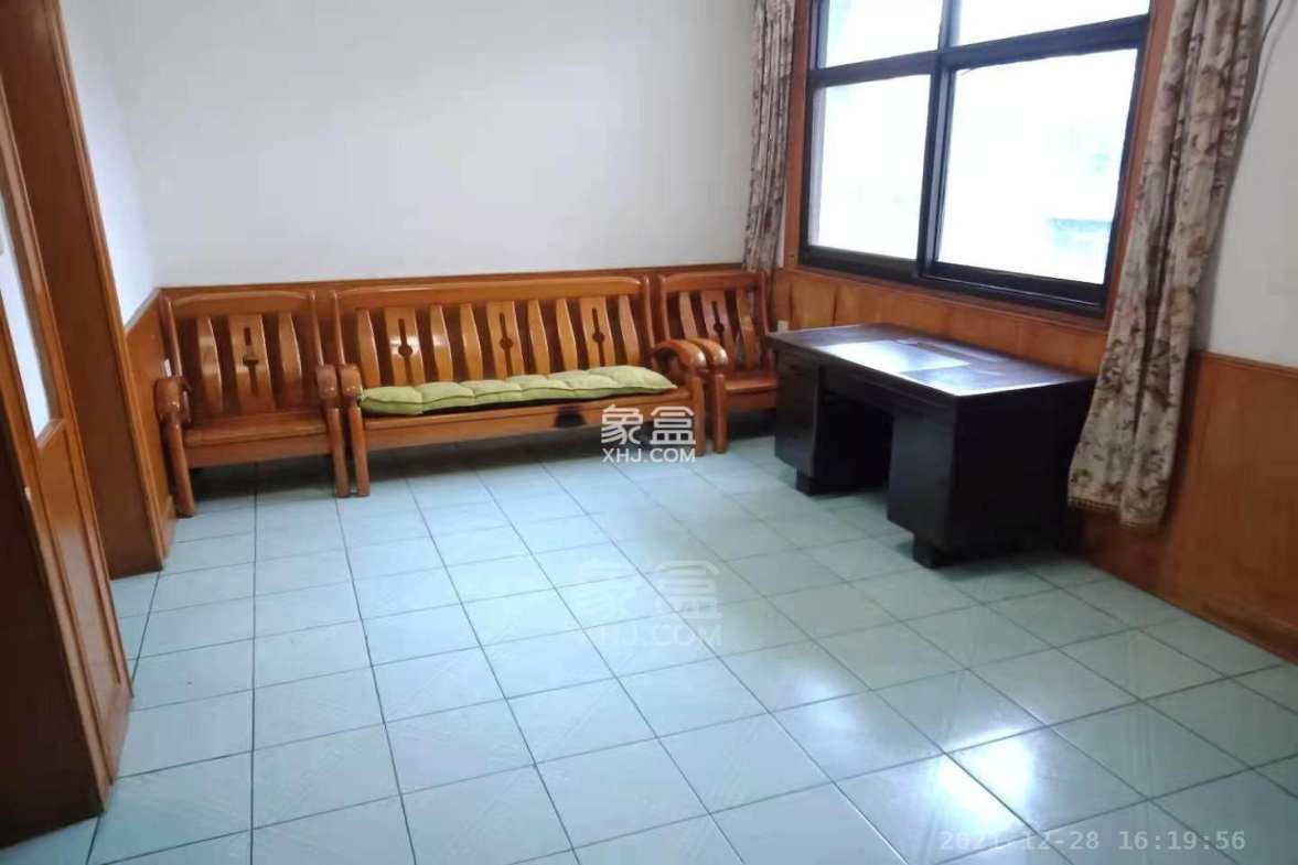 滨江一村  3室2厅1卫   1400.00元/月室内图