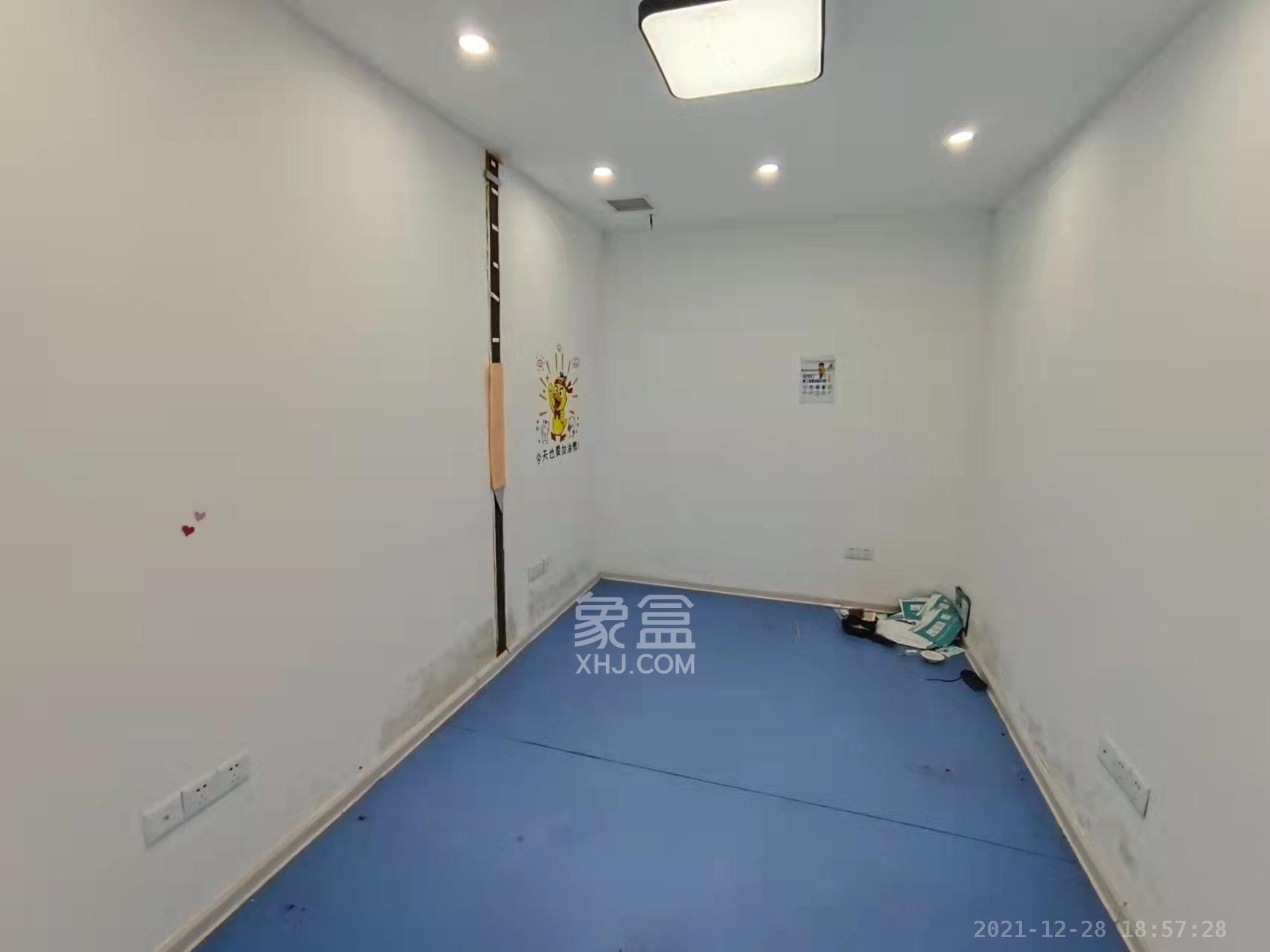 龙湖湘风原著（龙湖湘风星城）   69.7㎡      6300.0元/月室内图