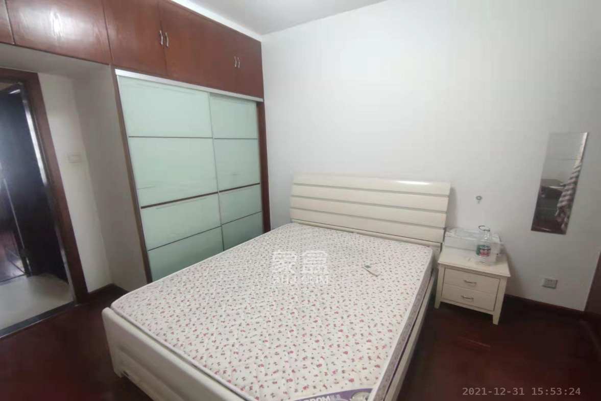 香海西岸  4室2厅2卫   4500.00元/月室内图