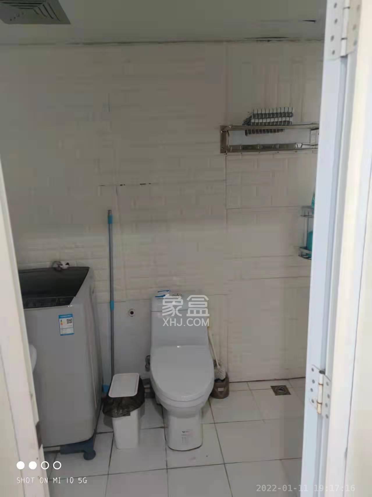 BOBO国际 1室1厅1卫 3200.0元/月