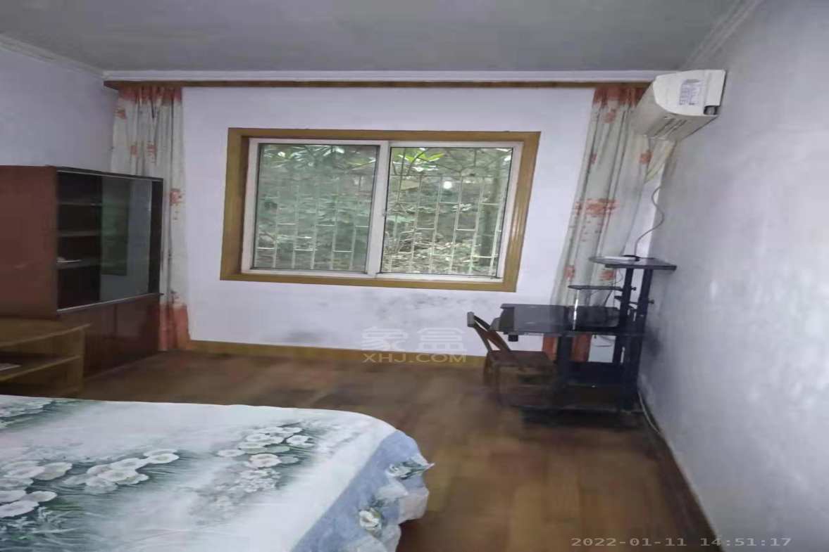 芙蓉小区新华东路123号  3室2厅1卫    1000.0元/月室内图