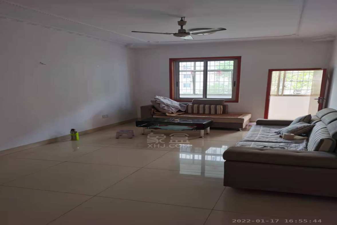 尧信花园  3室2厅2卫   1500.00元/月室内图1
