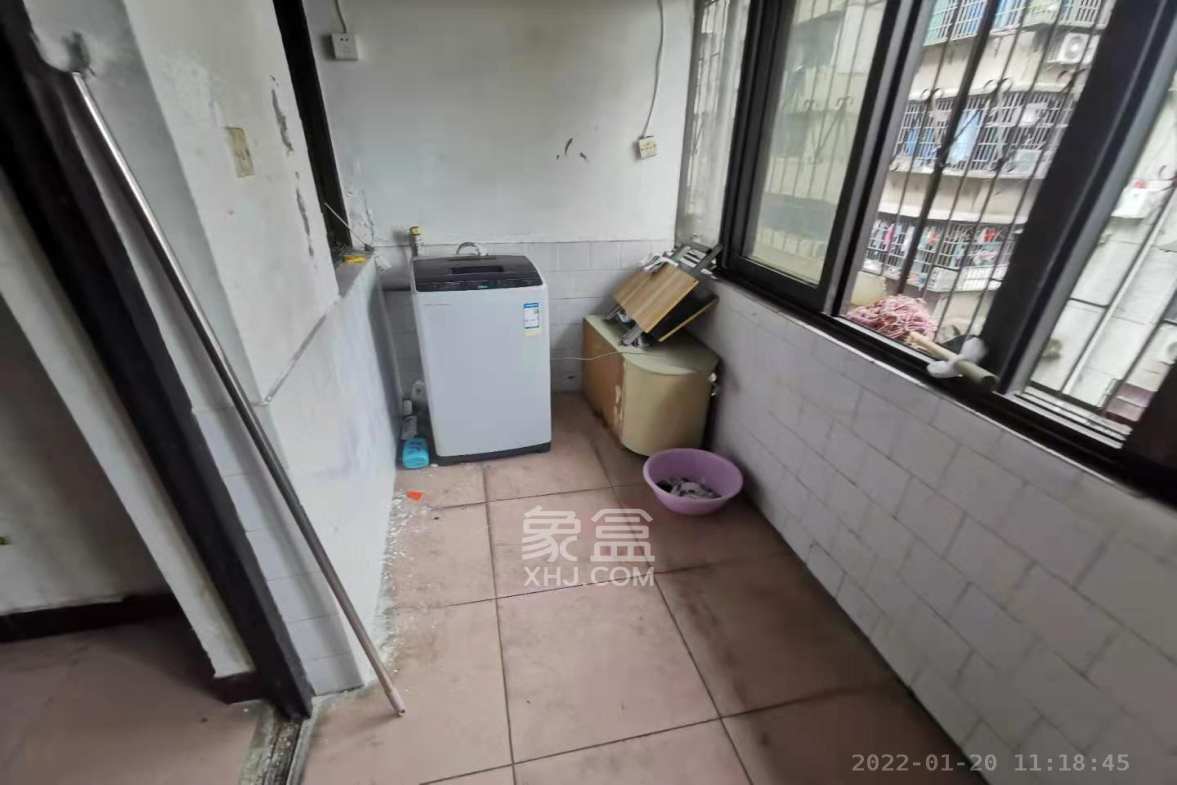 环城堤综合楼（产权如意街综合楼）  3室2厅1卫    3000.0元/月室内图