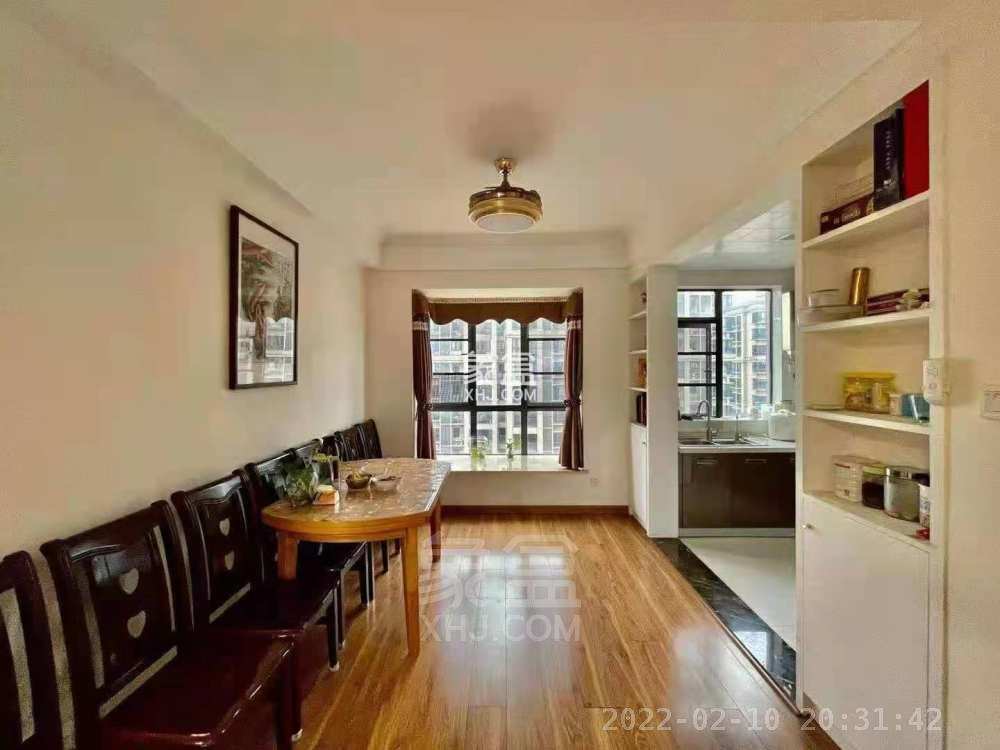 山水洲城华晨第一城  4室2厅2卫    2600.0元/月室内图