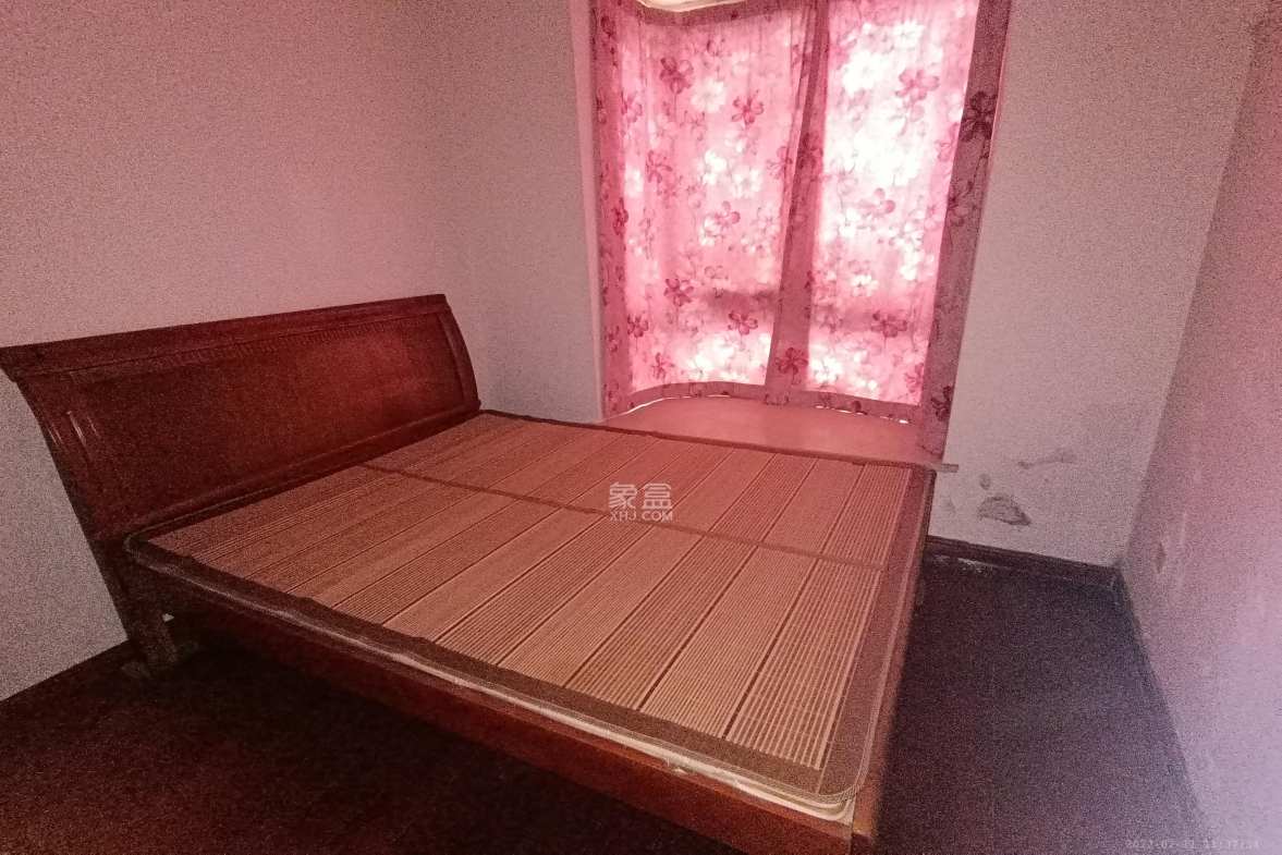 普瑞斯堡 3室2厅2卫 1800.0元/月 普瑞斯堡 3室2厅2卫 1800.0元/月室内图