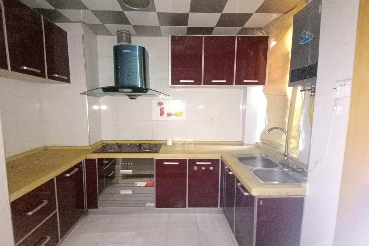 普瑞斯堡 3室2厅2卫 1800.0元/月 普瑞斯堡 3室2厅2卫 1800.0元/月室内图