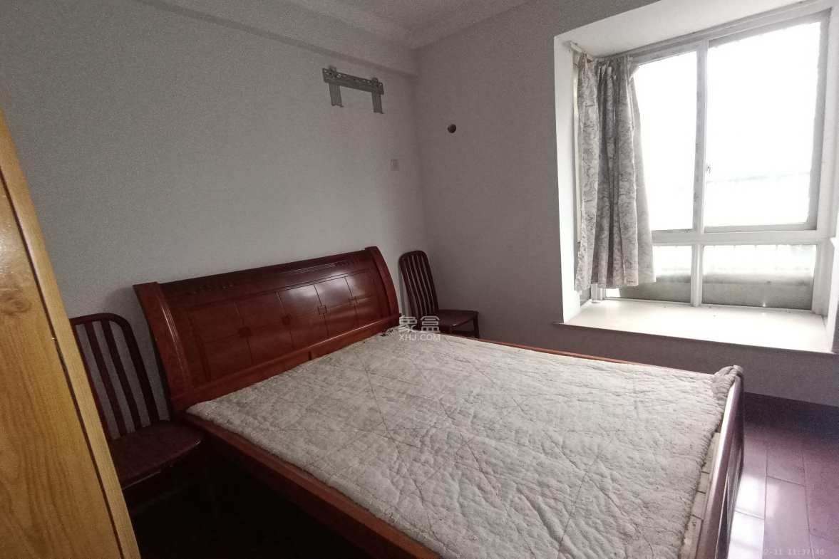 普瑞斯堡 3室2厅2卫 1800.0元/月 普瑞斯堡 3室2厅2卫 1800.0元/月室内图