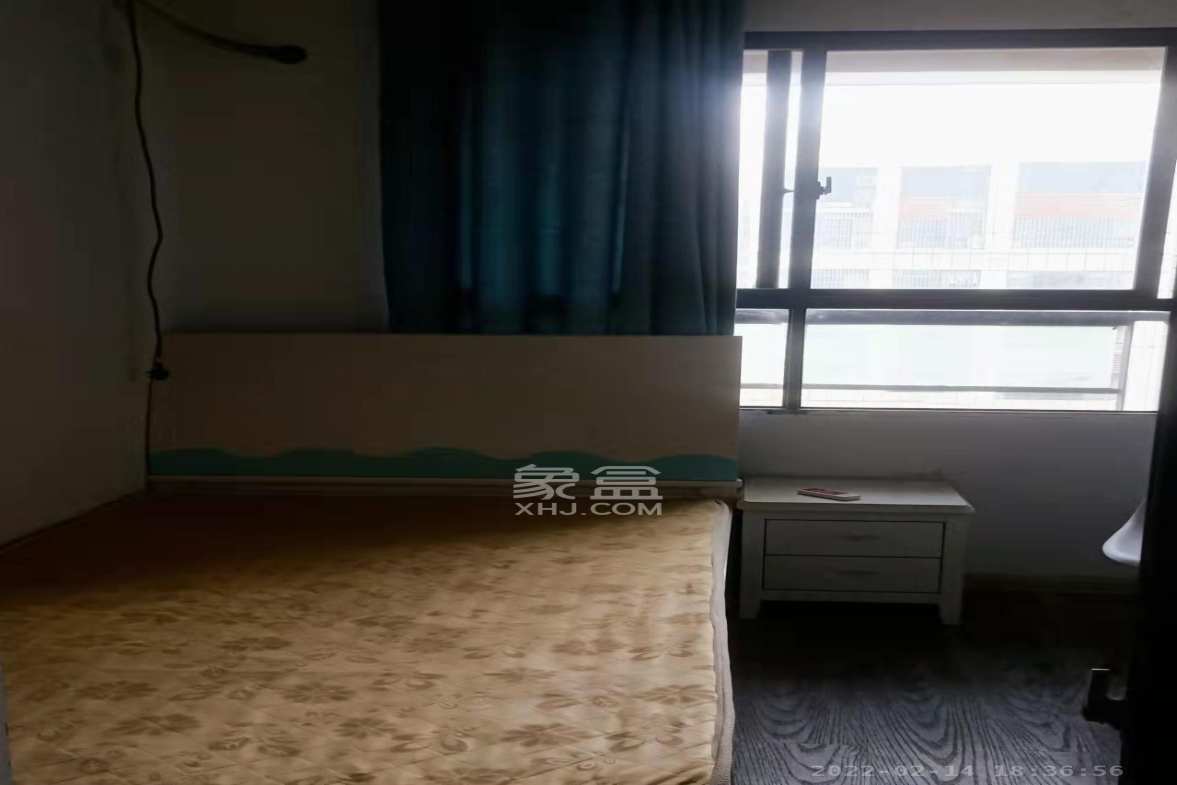 辉宏橄榄城  2室1厅1卫    1600.0元/月室内图