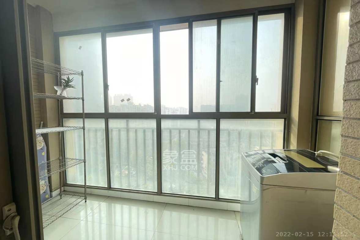 层上观邸  3室2厅1卫    2300.0元/月室内图