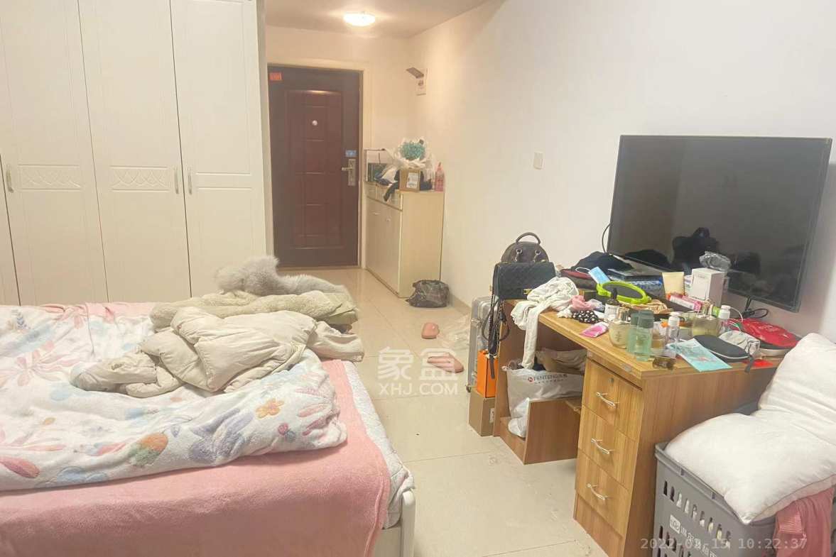 长房天翼未来城  1室1厅1卫    1700.0元/月室内图