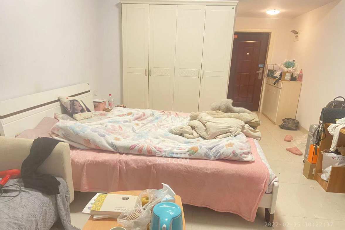 长房天翼未来城  1室1厅1卫    1700.0元/月室内图