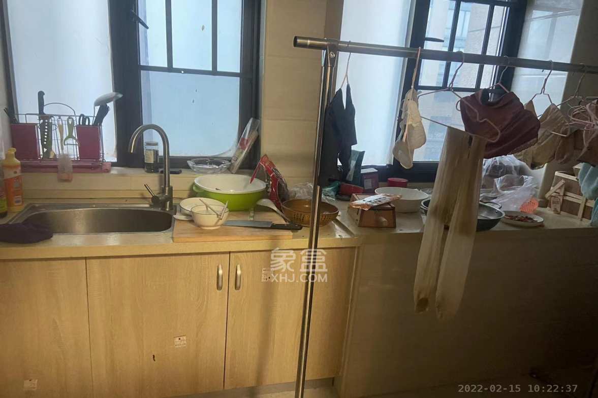 长房天翼未来城  1室1厅1卫    1700.0元/月室内图