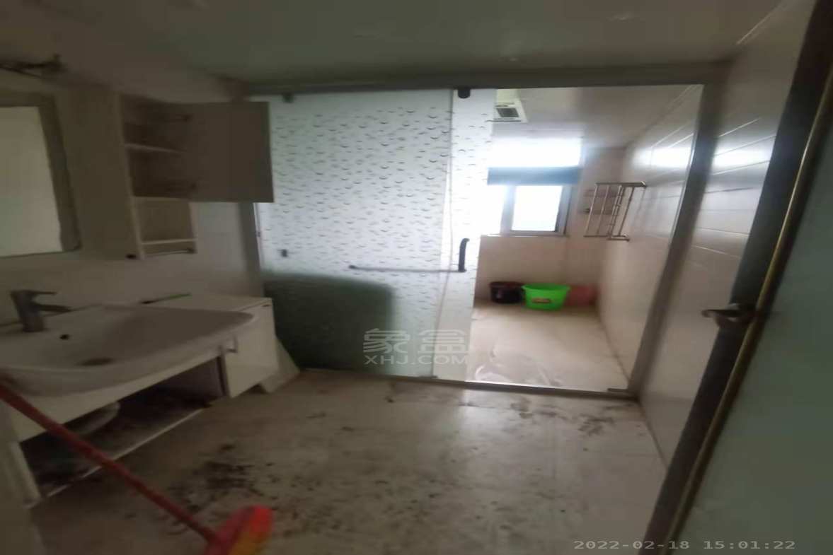 金钩花园 4室2厅2卫 1900.00元/月 金钩花园 4室2厅2卫 1900.00元/月小区图