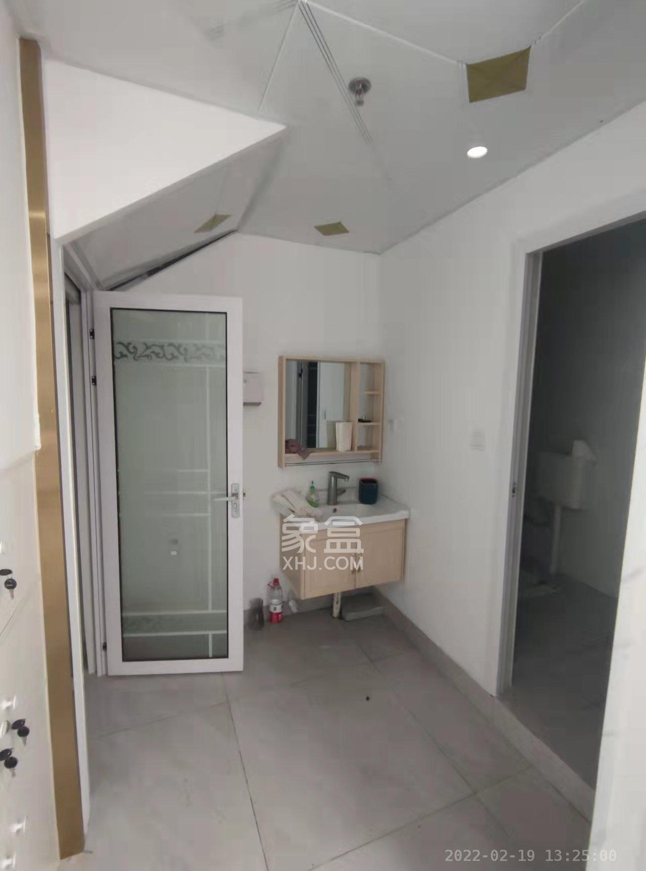 卓越浅水湾   43.0㎡      8000.0元/月室内图