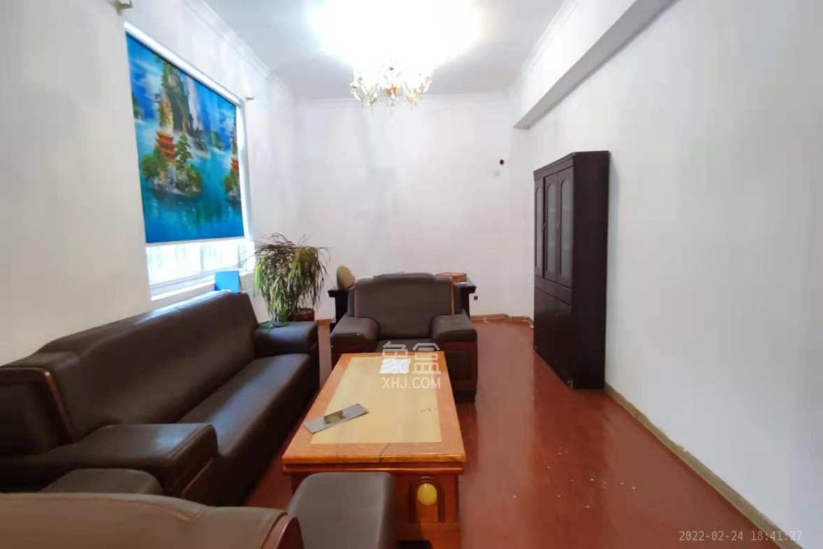 金鹰机电大市场  3室2厅2卫    1600.0元/月室内图