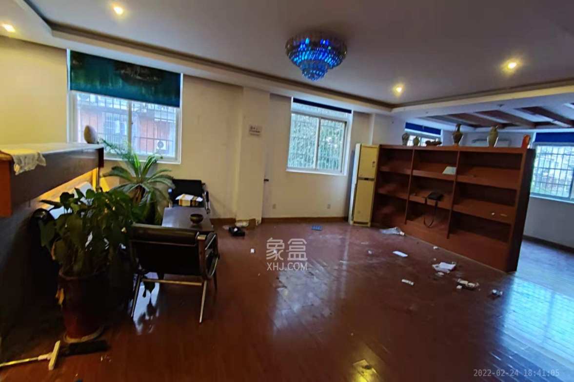 金鹰机电大市场  3室2厅2卫    1600.0元/月室内图