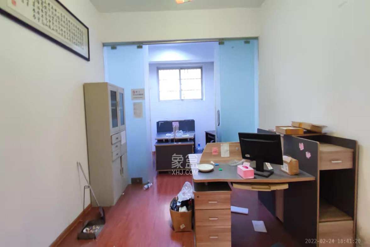 金鹰机电大市场  3室2厅2卫    1600.0元/月室内图