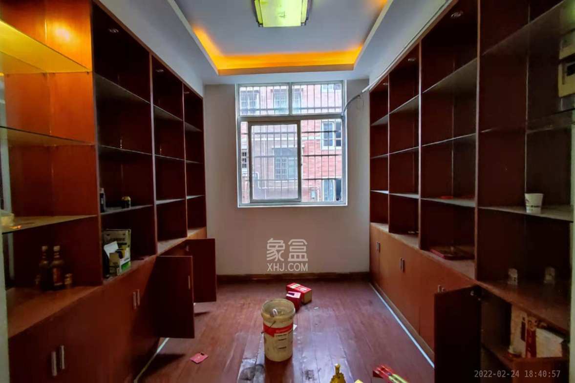 金鹰机电大市场  3室2厅2卫    1600.0元/月室内图