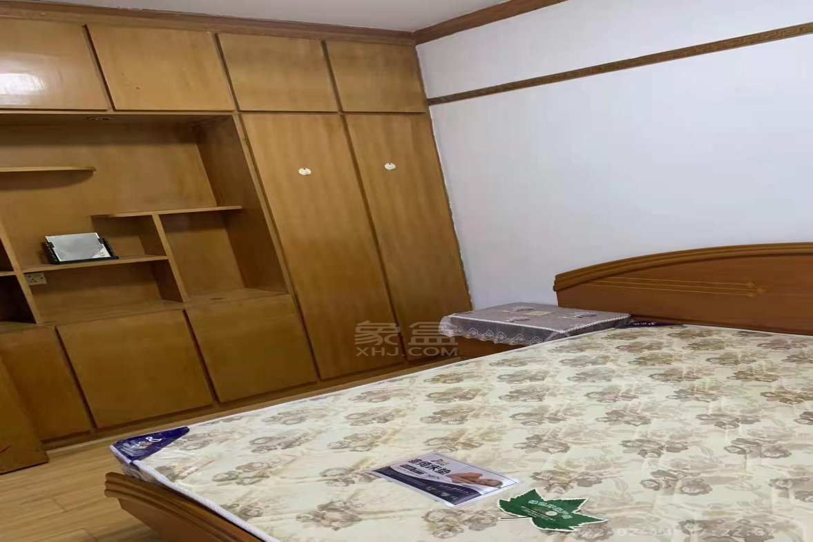 金园大厦 3室2厅1卫 1600.0元/月 金园大厦 3室2厅1卫 1600.0元/月室内图