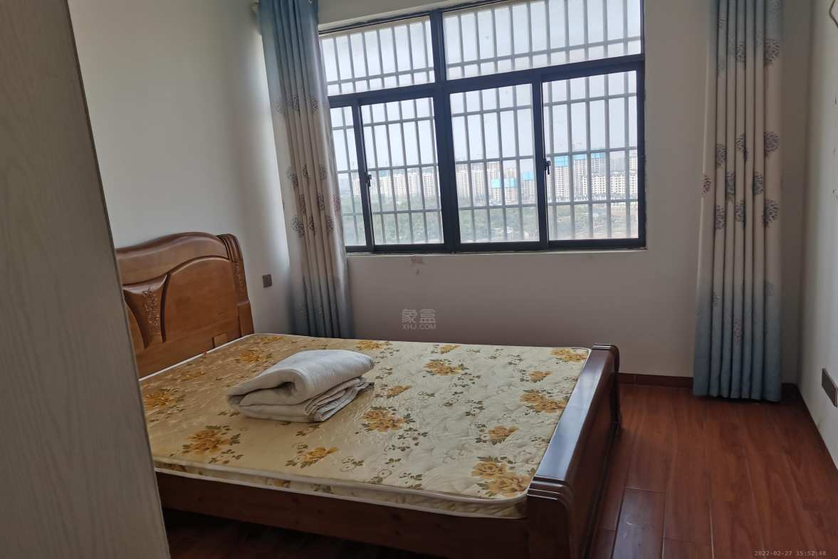 兰天一村 3室2厅2卫 2100.0元/月 兰天一村 3室2厅2卫 2100.0元/月室内图