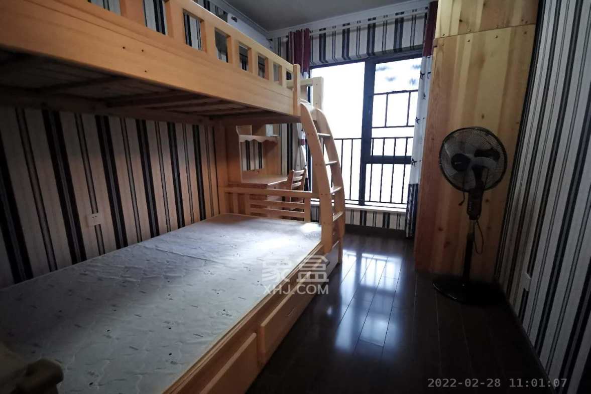 万科里金域滨江  3室2厅2卫    4800.0元/月室内图