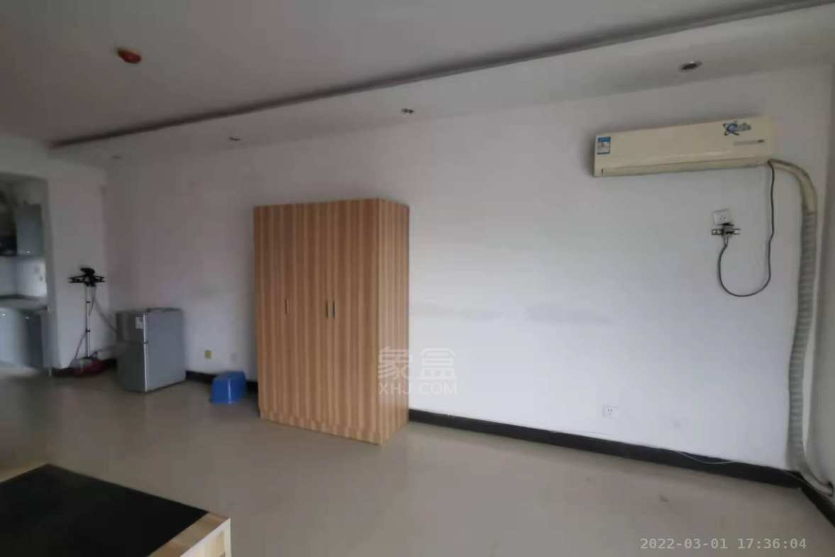 万鸿鑫城 1室1厅1卫 950.00元/月 万鸿鑫城 1室1厅1卫 950.00元/月室内图