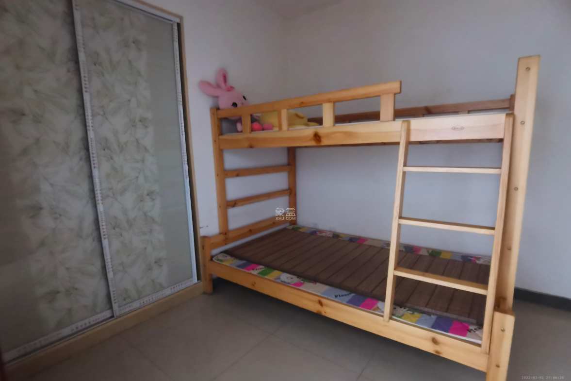 摩天一号  2室1厅1卫    2400.0元/月室内图