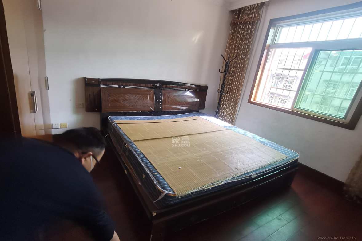 欣安小区 3室2厅2卫 2800.0元/月 欣安小区 3室2厅2卫 2800.0元/月室内图