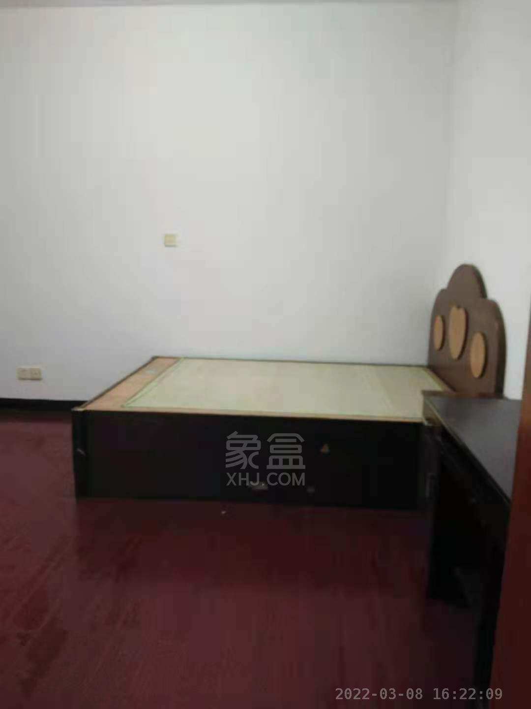 森宝大厦庆云山庄A10栋 3室2厅1卫 1600.00元/月 森宝大厦庆云山庄A10栋 3室2厅1卫 1600.00元/月室内图