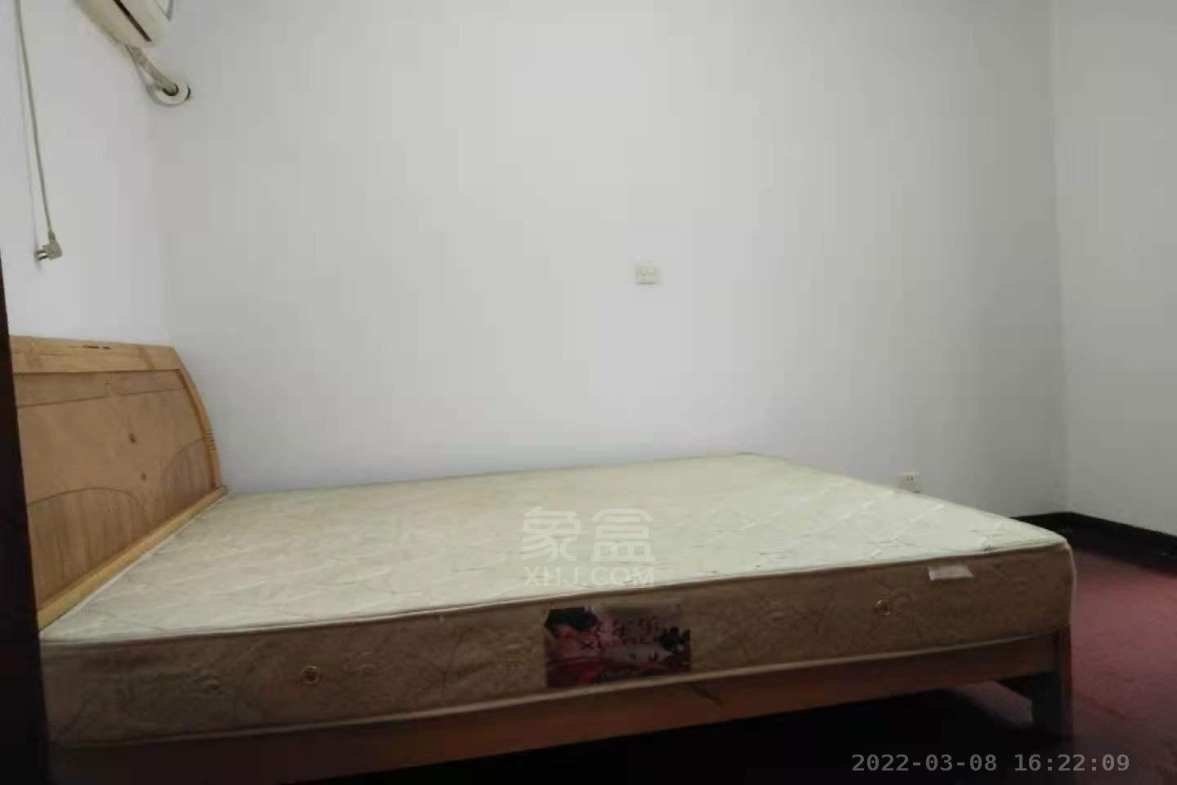 森宝大厦庆云山庄A10栋 3室2厅1卫 1600.00元/月 森宝大厦庆云山庄A10栋 3室2厅1卫 1600.00元/月室内图