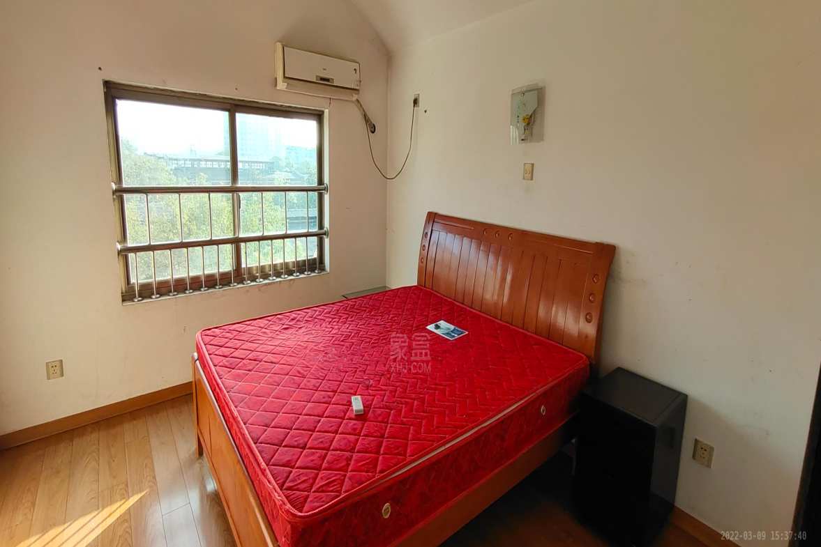 馨香小区 6室2厅1卫 2000.0元/月 馨香小区 6室2厅1卫 2000.0元/月室内图