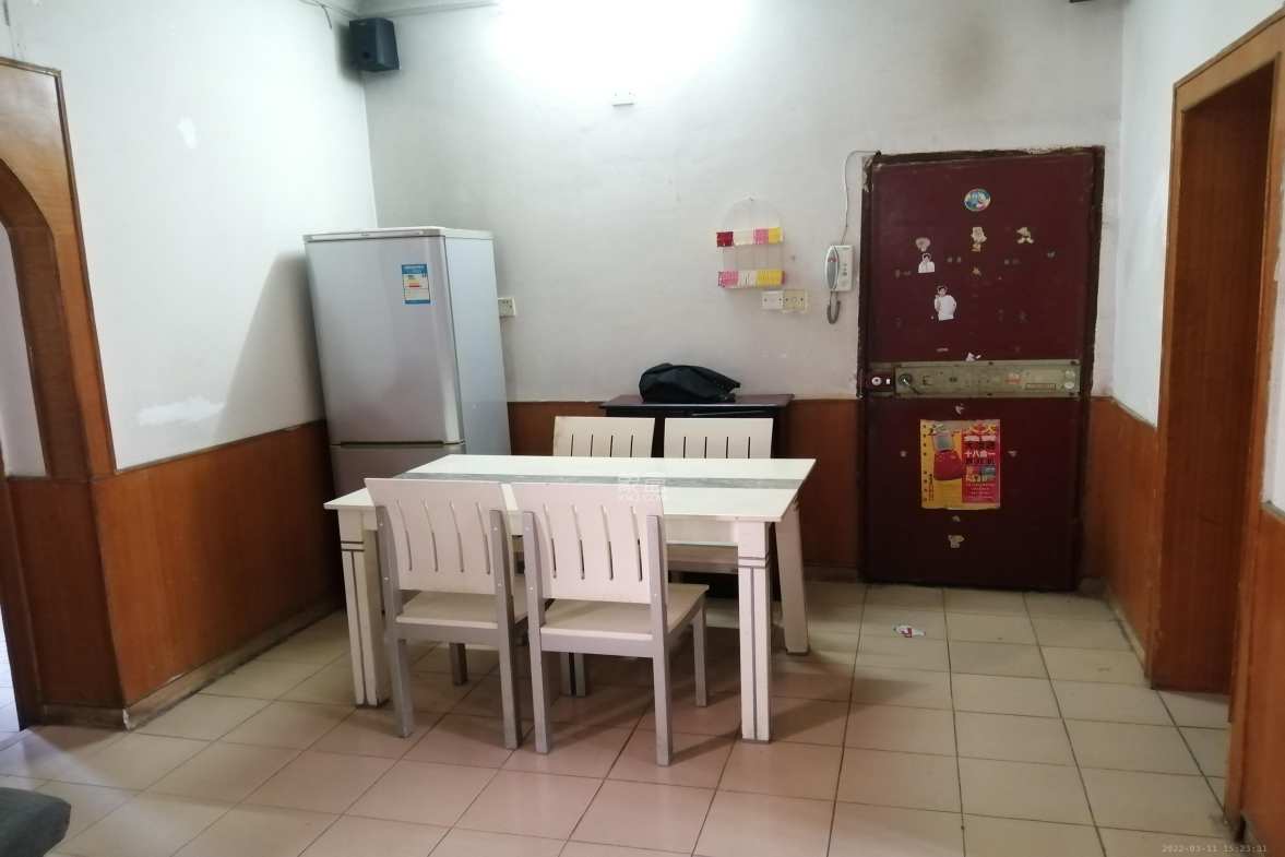 湘农桥社区  2室1厅1卫    1700.0元/月 湘农桥社区  2室1厅1卫    1700.0元/月室内图