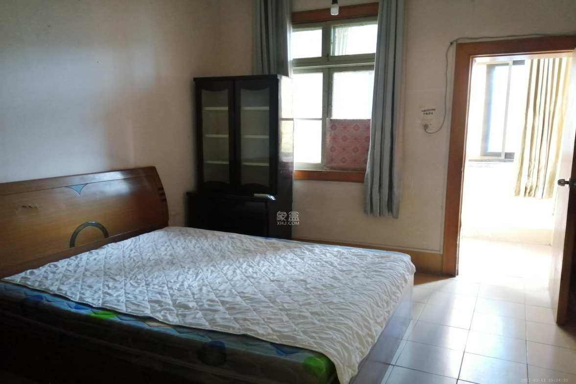 湘农桥社区  2室1厅1卫    1700.0元/月 湘农桥社区  2室1厅1卫    1700.0元/月室内图