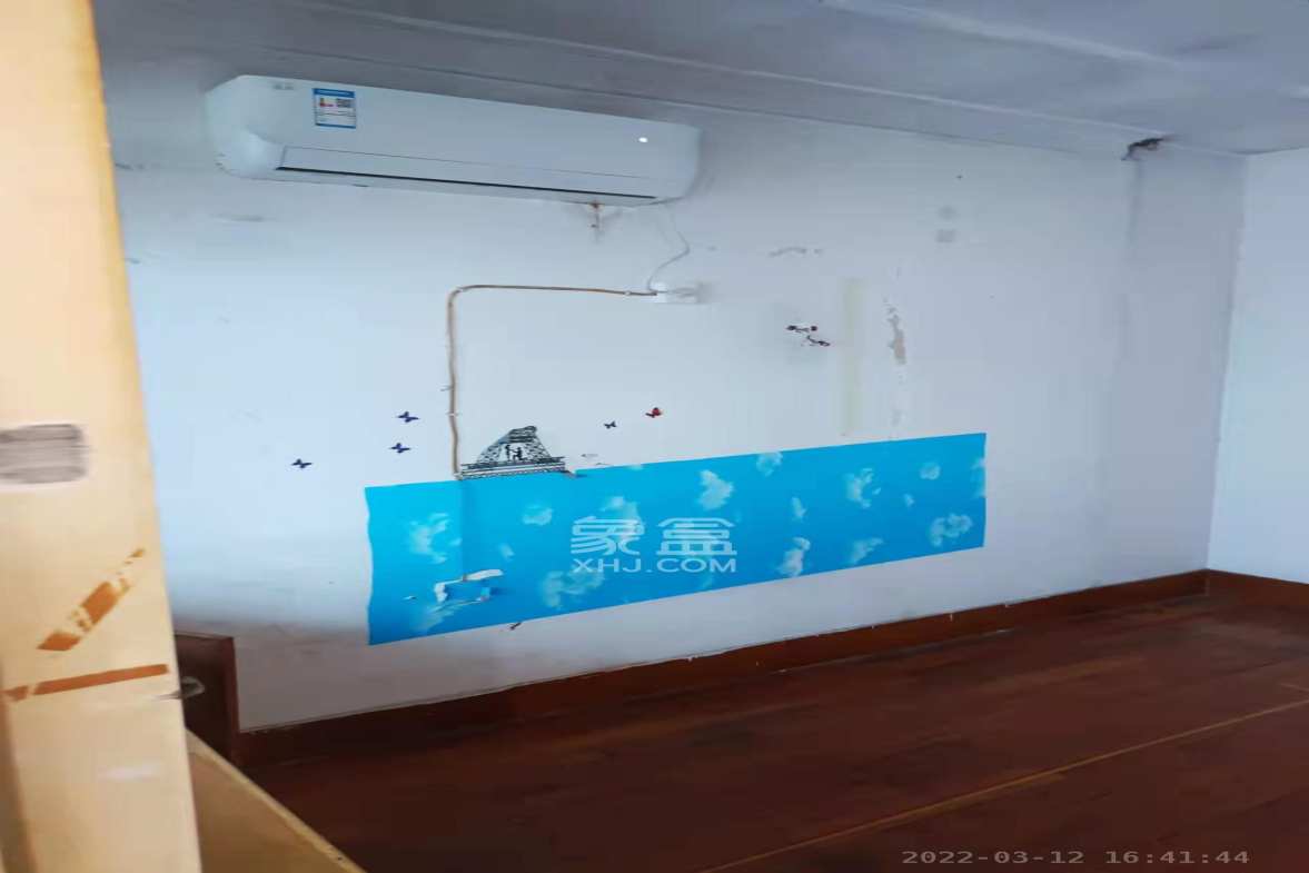 三泰街新富城  4室2厅2卫    4200.0元/月室内图