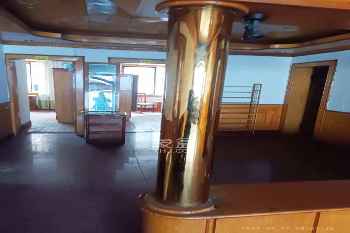 三泰街新富城  4室2厅2卫    4200.0元/月室内图