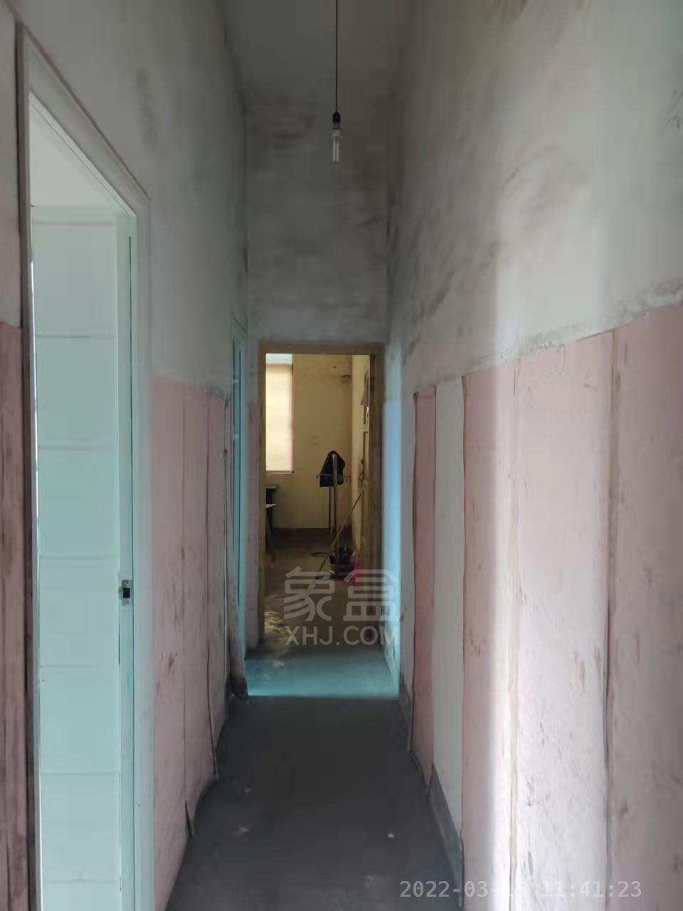 庆云山庄(里面有石塘冲) 3室2厅1卫 1000.0元/月 庆云山庄(里面有石塘冲) 3室2厅1卫 1000.0元/月室内图