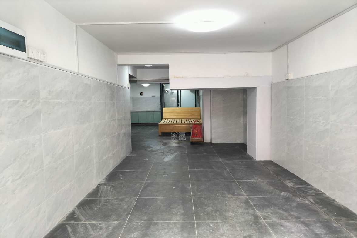 鄱阳小区  1室11厅1卫    1500.0元/月室内图