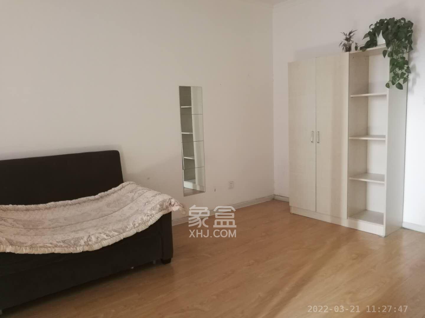 月亮湾草莓街区一、二期 1室1厅2卫 1100.0元/月