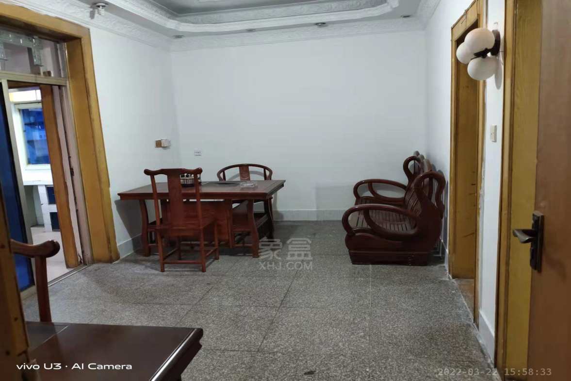 花园一村  2室1厅1卫    1000.0元/月 花园一村  2室1厅1卫    1000.0元/月室内图