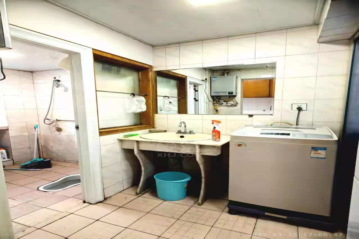 市建小区  2室1厅1卫    1400.0元/月室内图