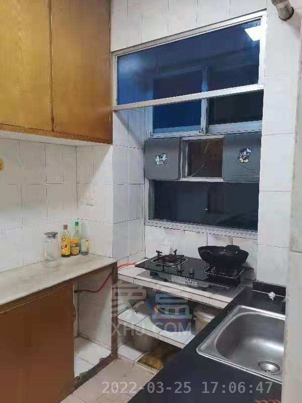 市建小区  2室1厅1卫    1400.0元/月室内图